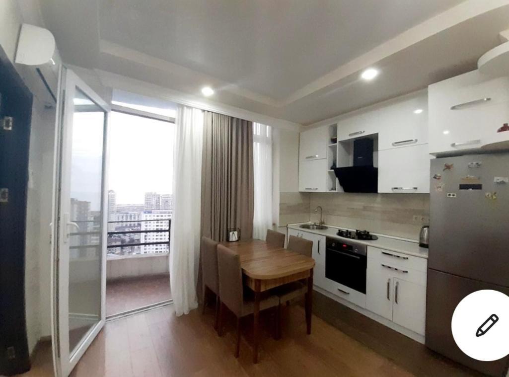 Bn Apartmen'T Apartment Batumi Exterior photo